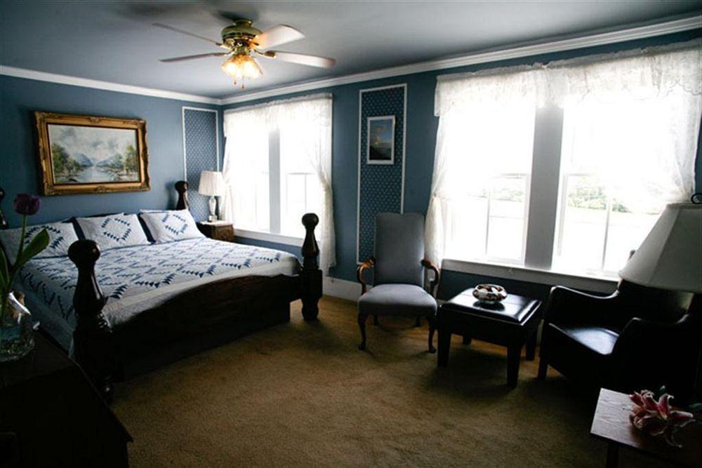 The Historic Requa Inn Klamath Exterior photo
