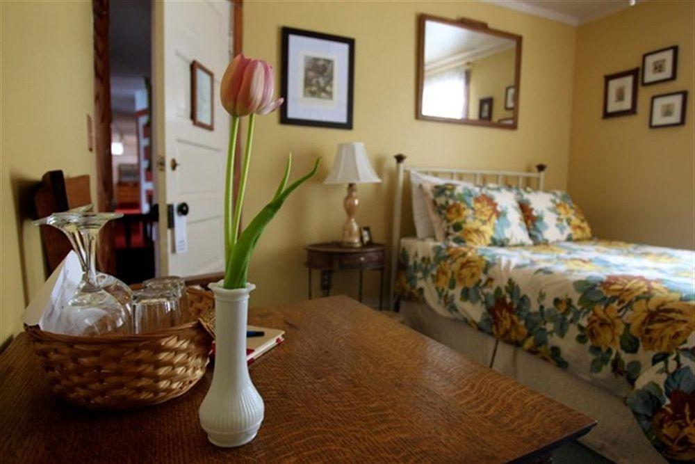 The Historic Requa Inn Klamath Exterior photo